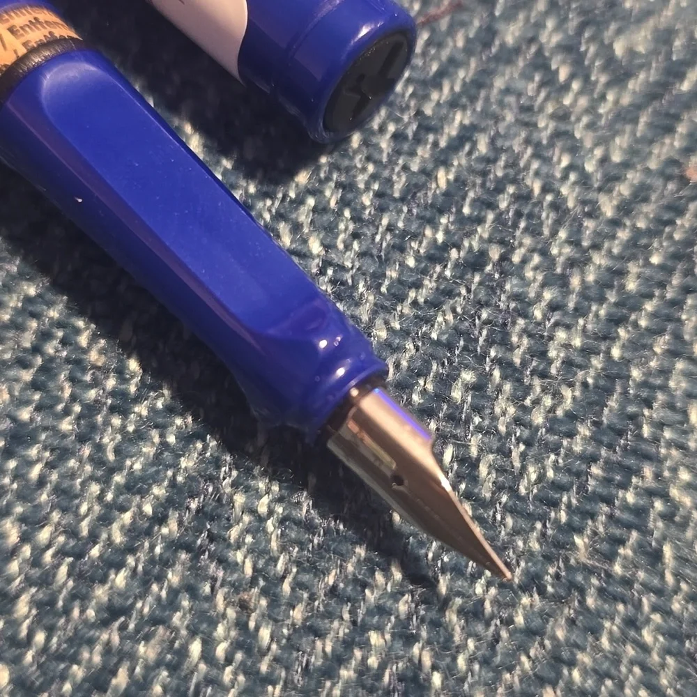 ❤️BUY 10 GET 5 FREE LAMY safari Fountain Pen vista, Color blue